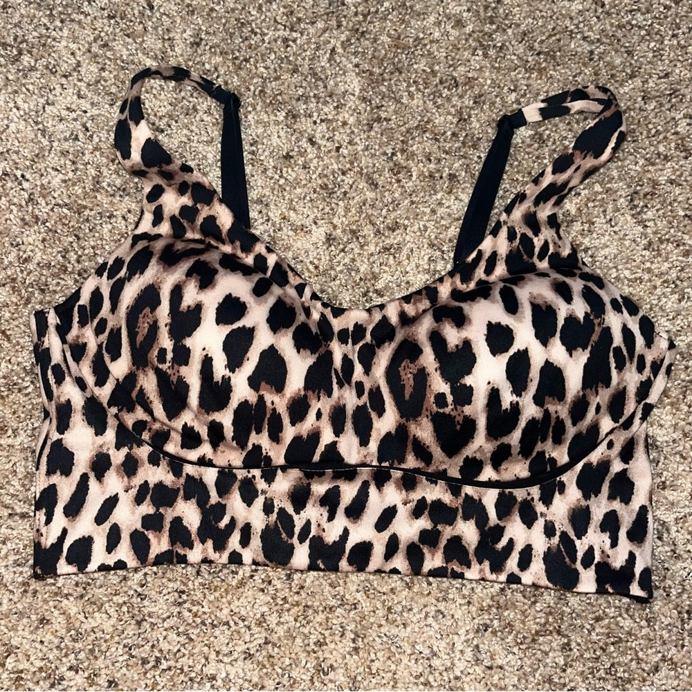 VS sports bra & mesh legging set - Picture 2 of 11